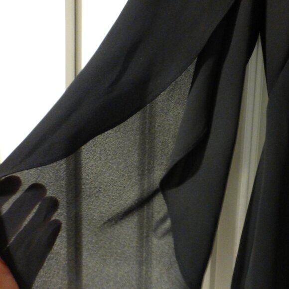 LE CHATEAU black flutter sleeve chiffon top with silver shimmery beads - Picture 6 of 11